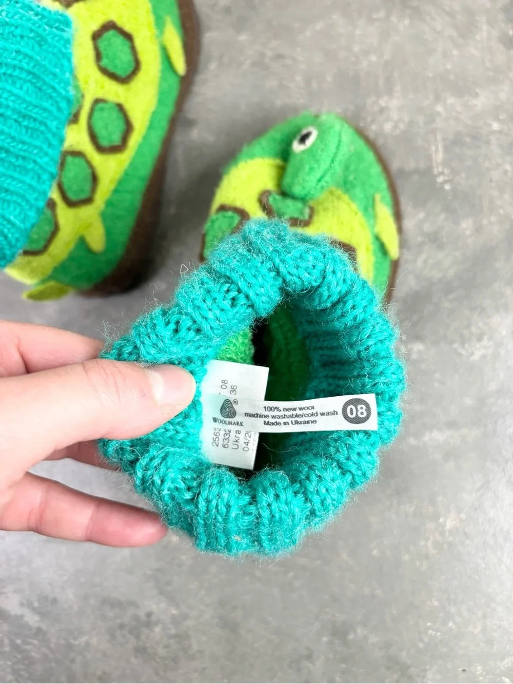 Garnet Hill green wool turtle slippers size kids 8 unisex